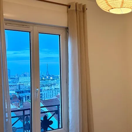 Eiffel Tower View Cozy, Quiet & Easy Access To Paris Issy-les-Moulineaux