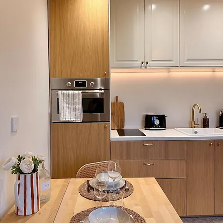 Eiffel Tower View Cozy, Quiet & Easy Access To Paris * Issy-les-Moulineaux