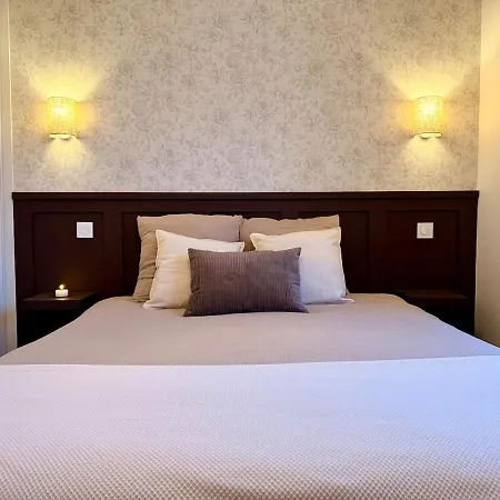 Eiffel Tower View Cozy, Quiet & Easy Access To Paris Issy-les-Moulineaux